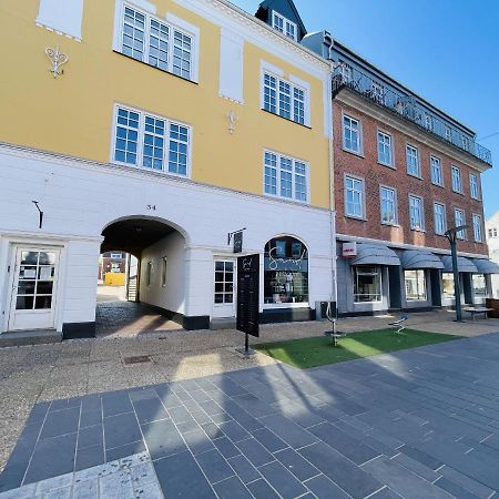 Aday - Charming Apartment In The Pedestrian Street Of Frederikshavn Eksteriør bilde
